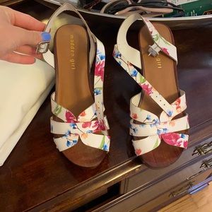 Madden girl floral block heel